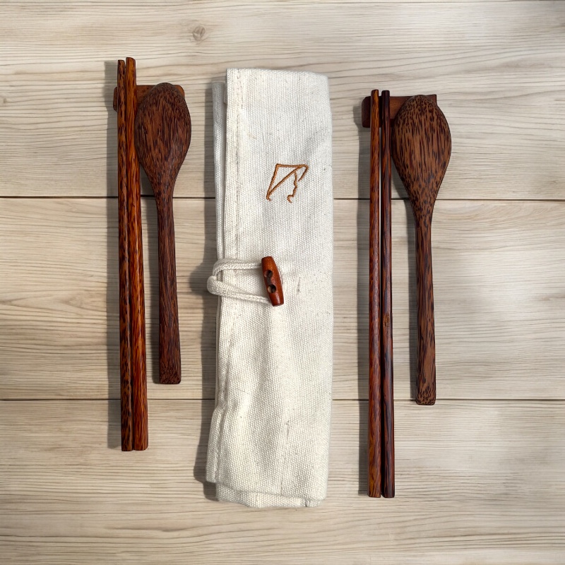 couverts asiatiques pour deux en bois de cocotier - duo – Image 2