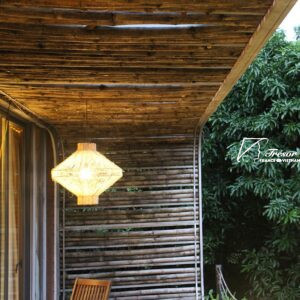 Lustre artisanal en fibre de bananier Lantern